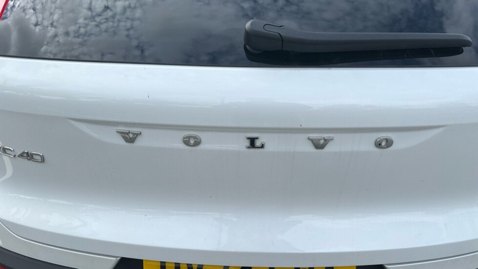 Used Volvo XC40 2025 for sale - 75972405: Photo 46