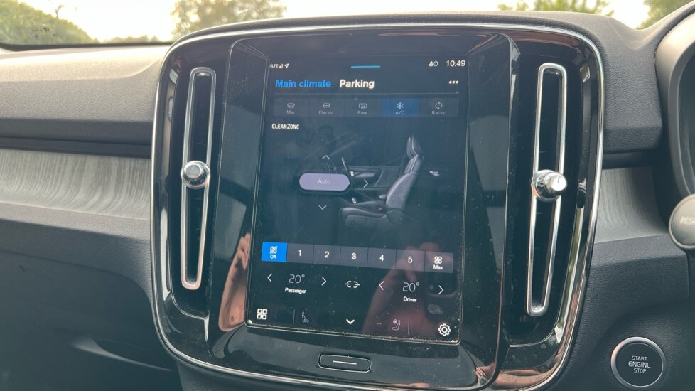 Used Volvo XC40 2025 for sale - 75972405: Photo 60