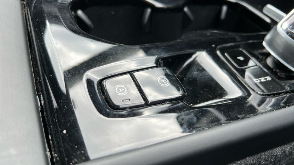 Used Volvo XC40 2025 for sale - 75972405: Photo 68