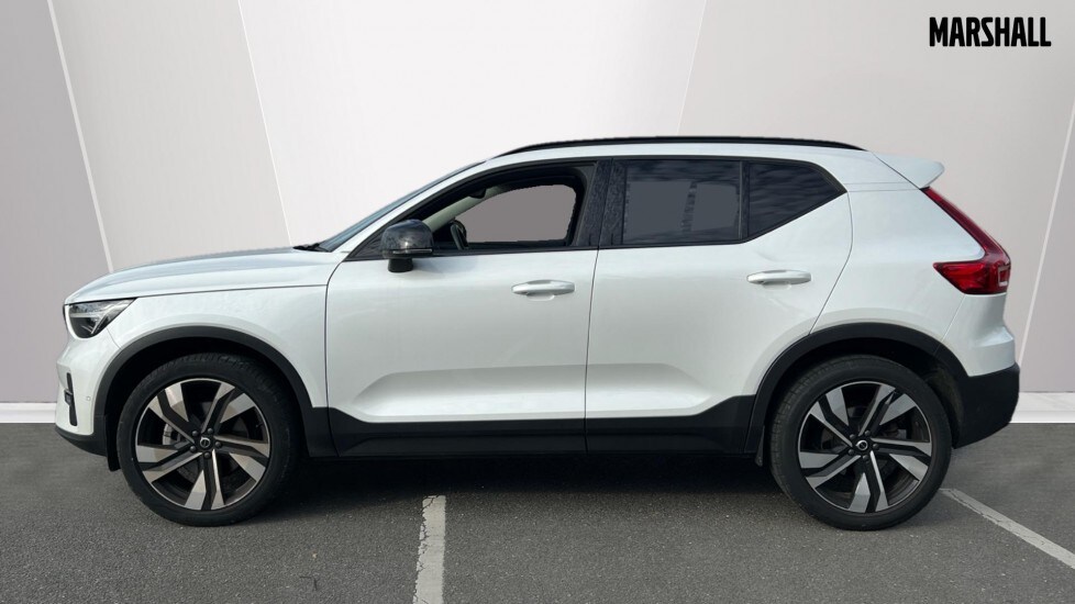 Used Volvo XC40 2025 for sale - 75972405: Photo 8