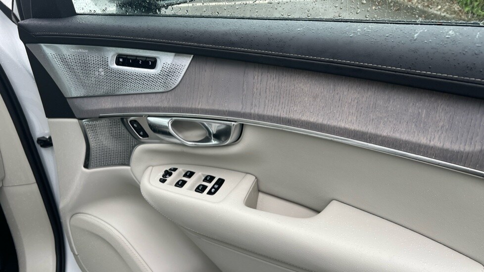 Used Volvo XC90 2025 for sale - 76062204: Photo 15