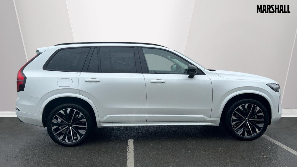 Used Volvo XC90 2025 for sale - 76062204: Photo 3