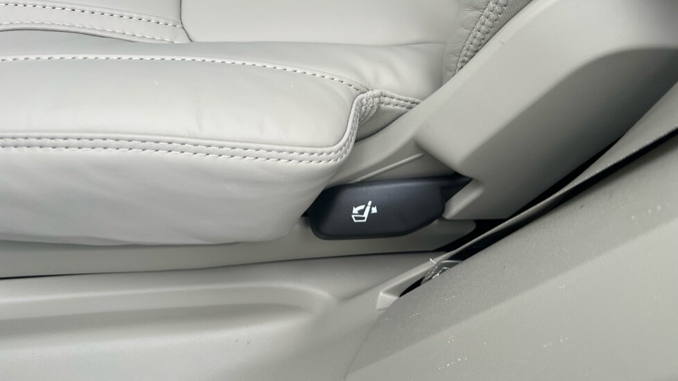 Used Volvo XC90 2025 for sale - 76062204: Photo 56