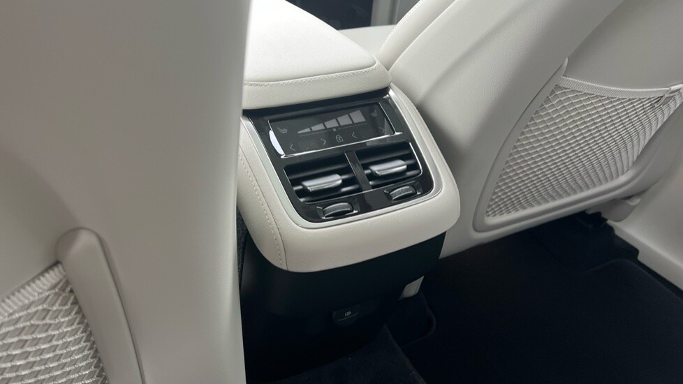Used Volvo XC90 2025 for sale - 76062204: Photo 59