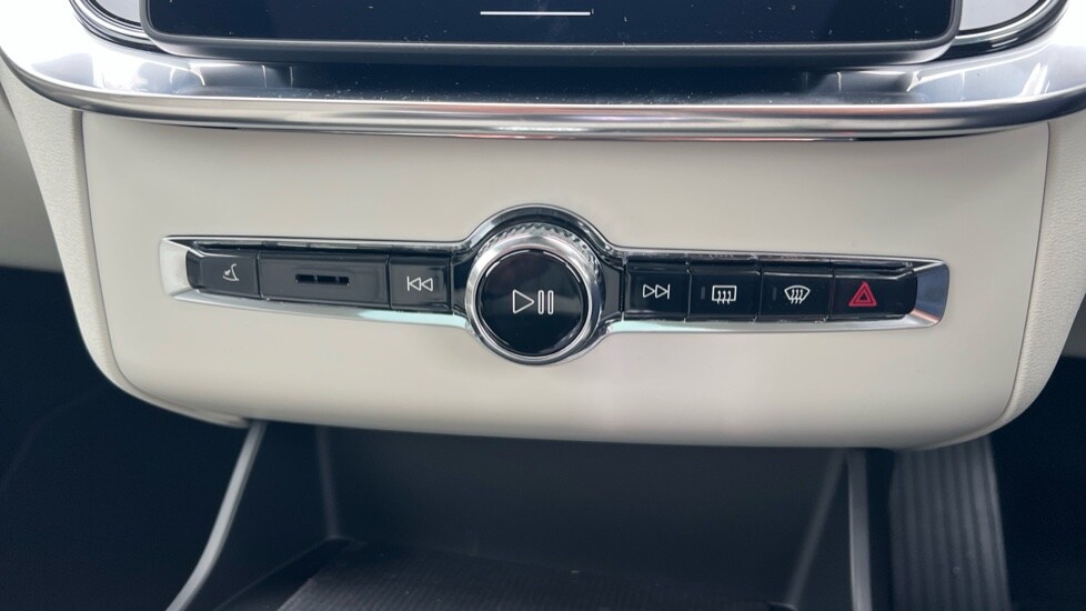 Used Volvo XC90 2025 for sale - 76062204: Photo 70