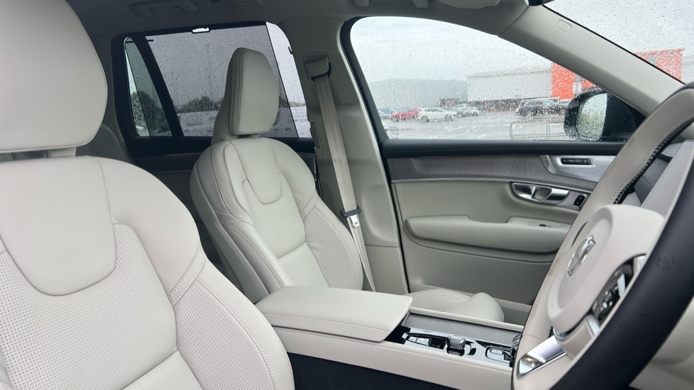 Used Volvo XC90 2025 for sale - 76062204: Photo 9