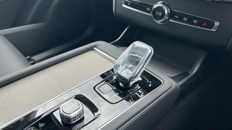 Used Volvo XC90 2025 for sale - 76061940: Photo 14