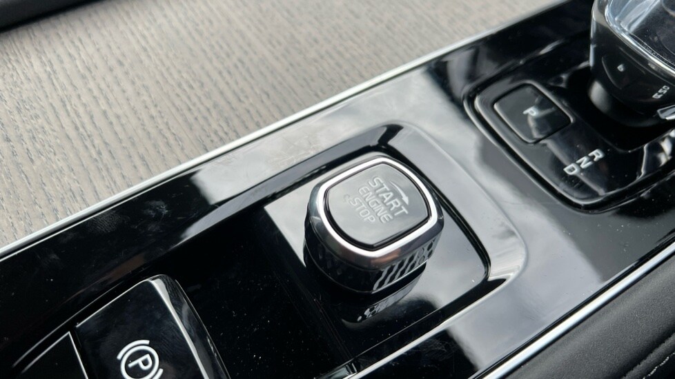 Used Volvo XC90 2025 for sale - 76061940: Photo 28