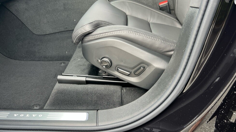 Used Volvo XC90 2025 for sale - 76061940: Photo 31