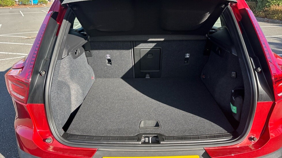 Used Volvo XC40 2022 for sale - 76350983: Photo 17