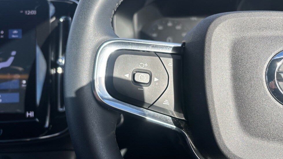 Used Volvo XC40 2022 for sale - 76350983: Photo 18