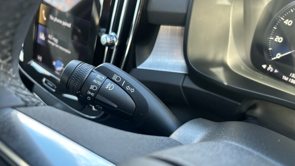 Used Volvo XC40 2022 for sale - 76350983: Photo 29