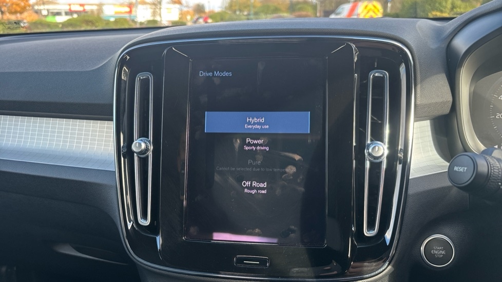 Used Volvo XC40 2022 for sale - 76350983: Photo 38