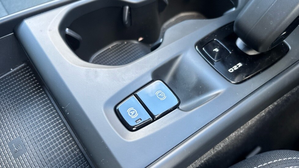 Used Volvo XC40 2022 for sale - 76350983: Photo 53