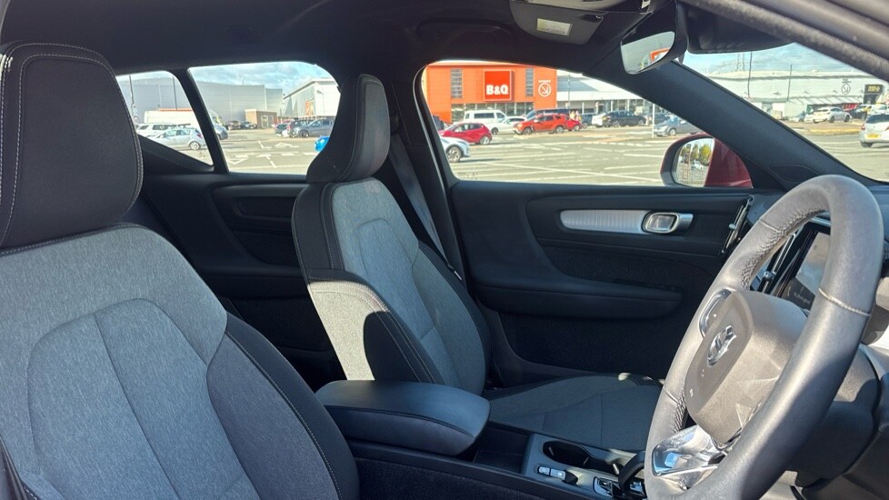 Used Volvo XC40 2022 for sale - 76350983: Photo 9