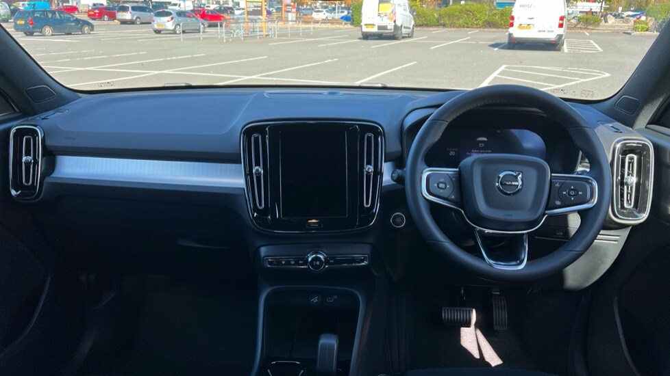 Used Volvo XC40 2025 for sale - 76217231: Photo 21