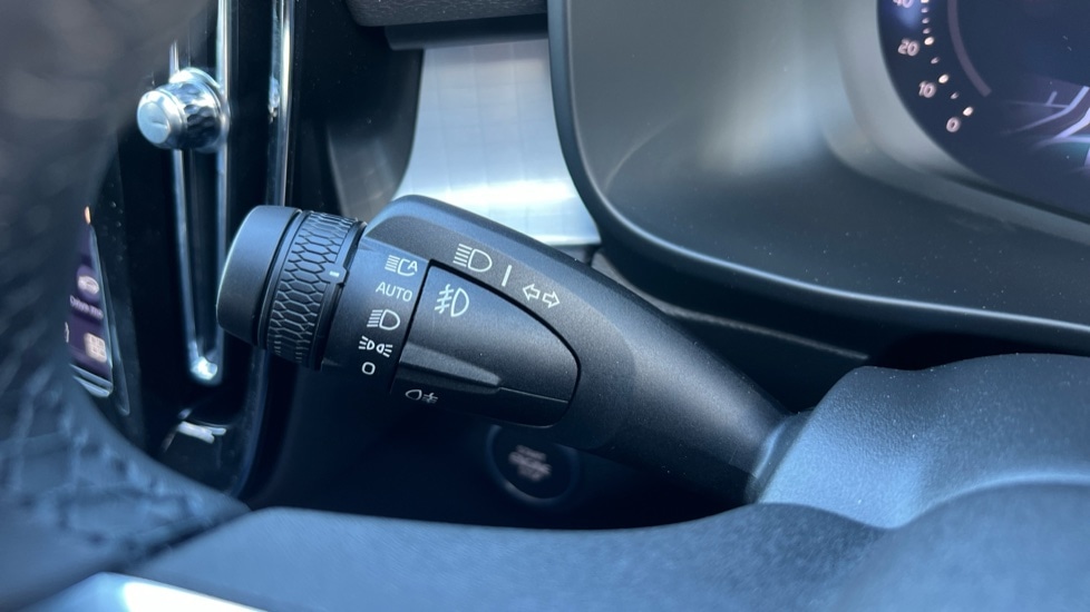 Used Volvo XC40 2025 for sale - 76217231: Photo 29