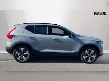 Used Volvo XC40 2025 for sale - 76217231: Photo 3