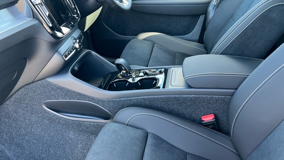 Used Volvo XC40 2025 for sale - 76217231: Photo 44