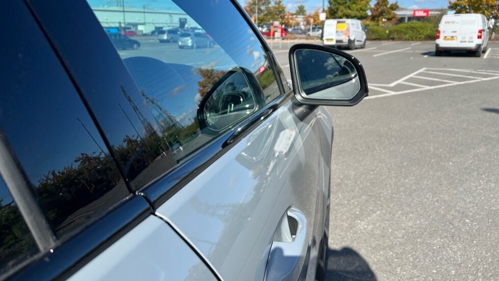 Used Volvo XC40 2025 for sale - 76217231: Photo 47