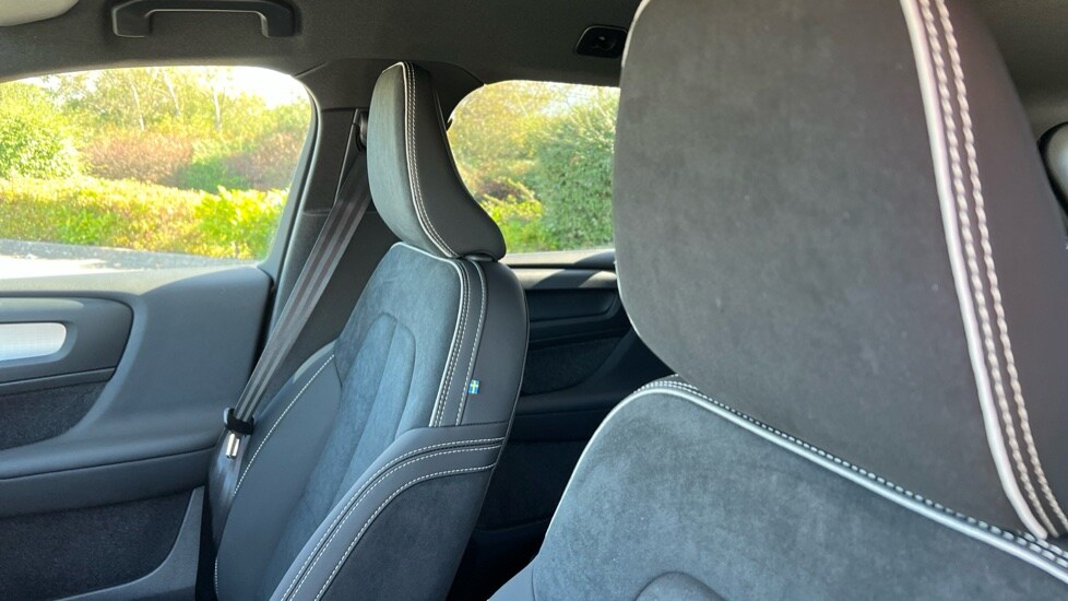 Used Volvo XC40 2025 for sale - 76217231: Photo 57