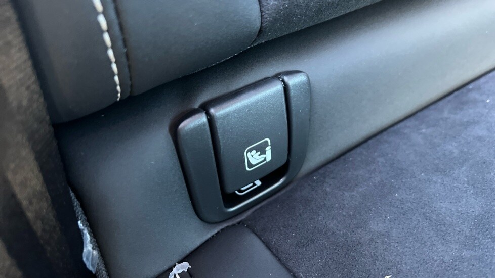 Used Volvo XC40 2025 for sale - 76217231: Photo 58