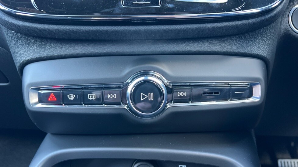 Used Volvo XC40 2025 for sale - 76217231: Photo 62