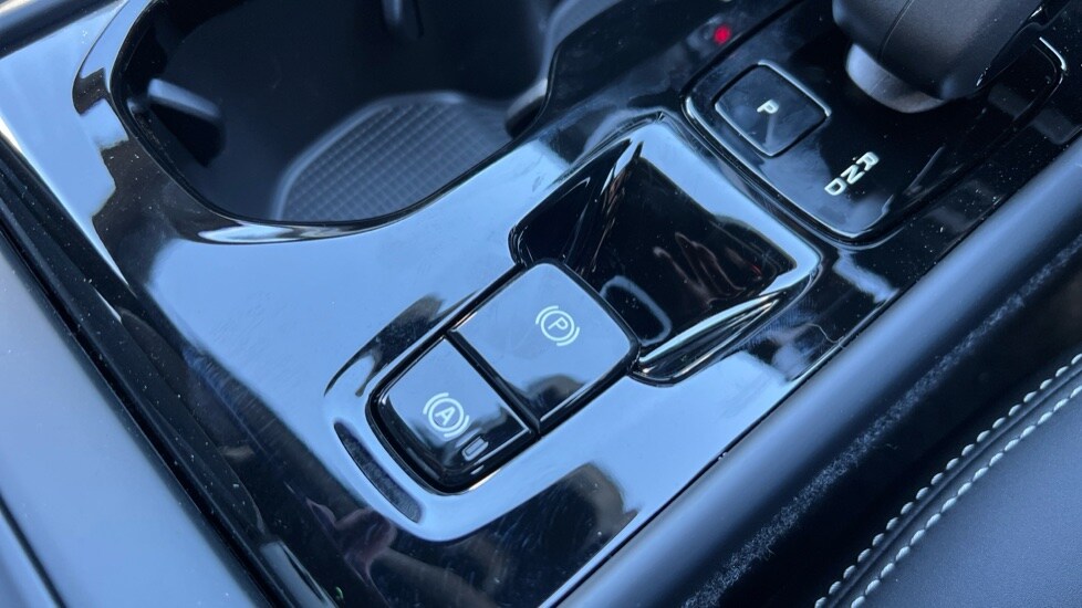 Used Volvo XC40 2025 for sale - 76217231: Photo 63