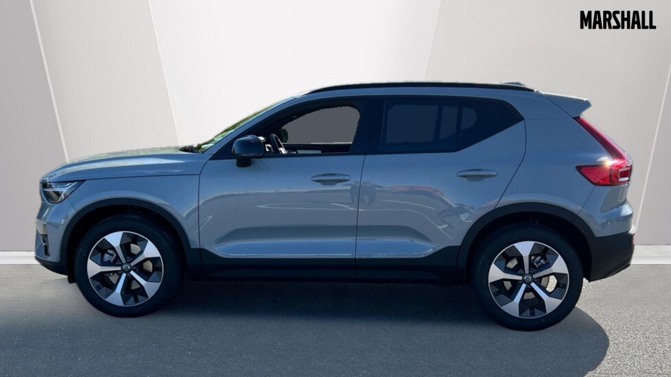 Used Volvo XC40 2025 for sale - 76217231: Photo 8