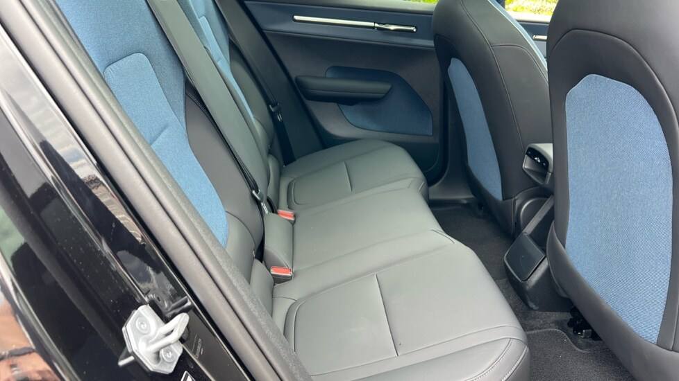 Used Volvo EX30 2025 for sale - 76475007: Photo 30