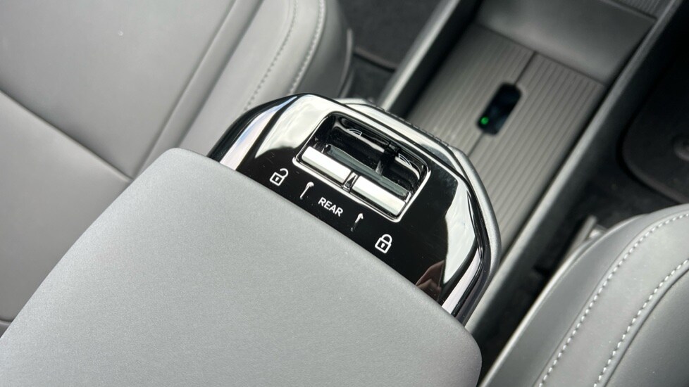 Used Volvo EX30 2025 for sale - 76475007: Photo 32