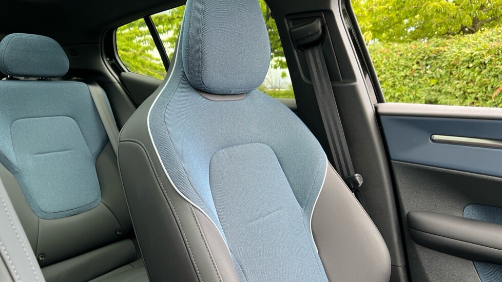 Used Volvo EX30 2025 for sale - 76475007: Photo 68