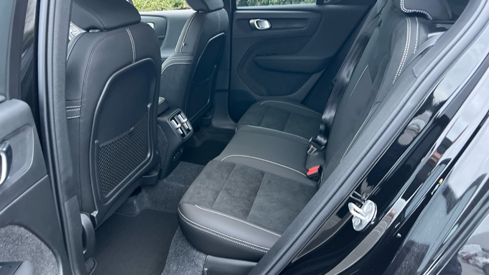 Used Volvo XC40 2025 for sale - 76874558: Photo 10