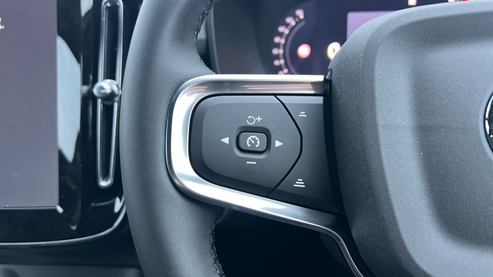 Used Volvo XC40 2025 for sale - 76874558: Photo 18