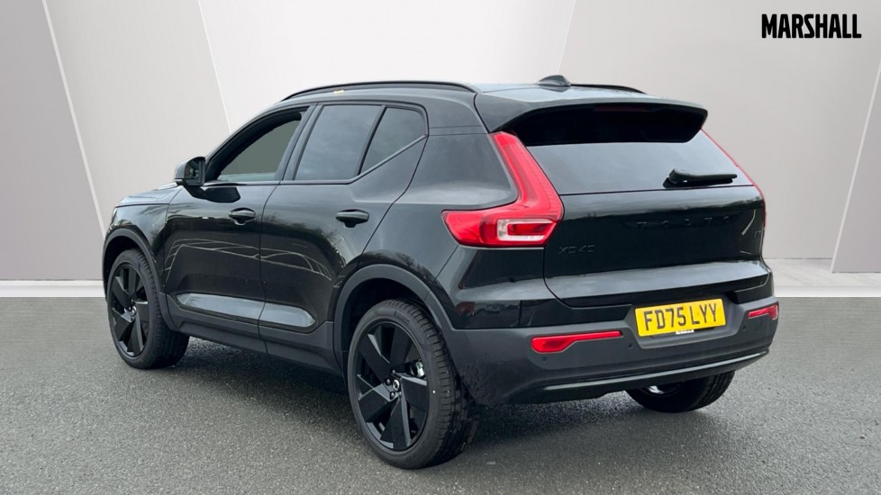 Used Volvo XC40 2025 for sale - 76874558: Photo 2
