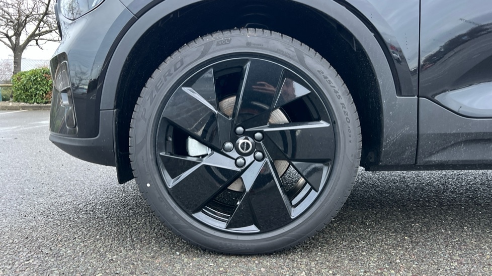 Used Volvo XC40 2025 for sale - 76874558: Photo 25