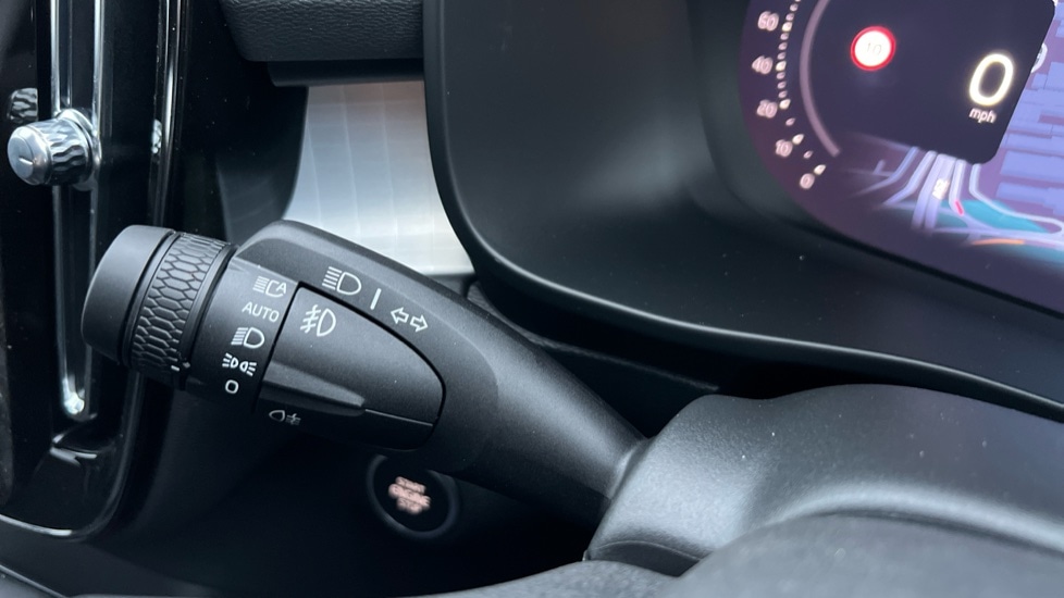 Used Volvo XC40 2025 for sale - 76874558: Photo 29