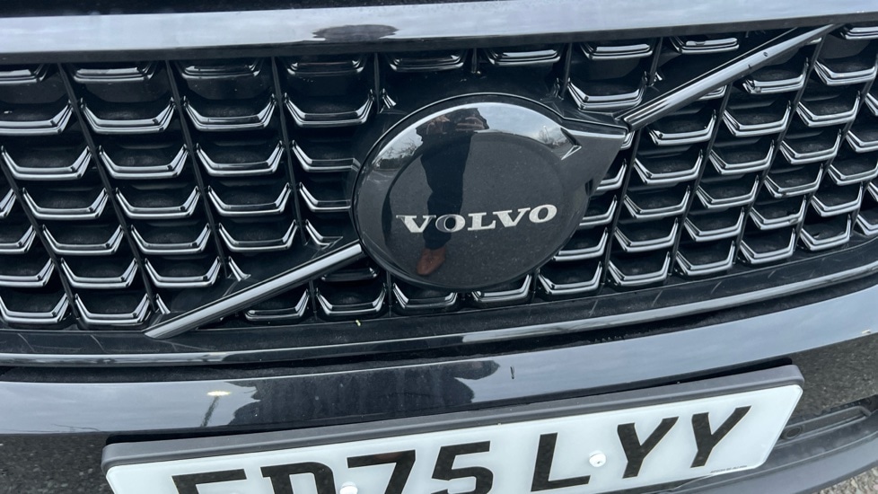 Used Volvo XC40 2025 for sale - 76874558: Photo 44