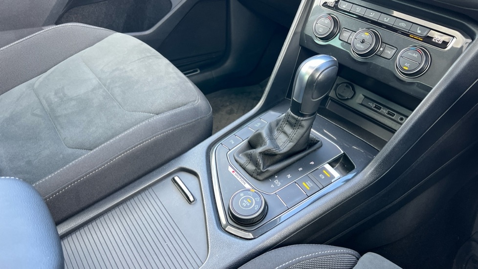 Used Volkswagen Tiguan 2020 for sale - 77010202: Photo 30