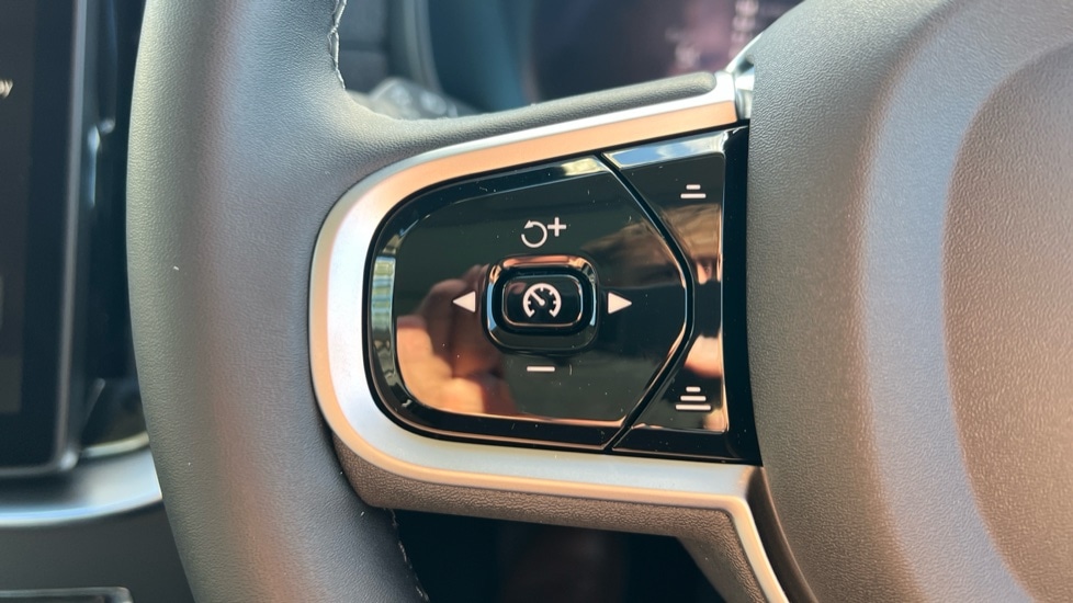 Used Volvo XC90 2025 for sale - 76773230: Photo 18