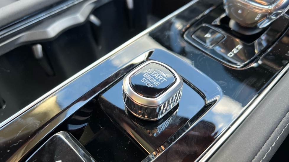 Used Volvo XC90 2025 for sale - 76773230: Photo 28