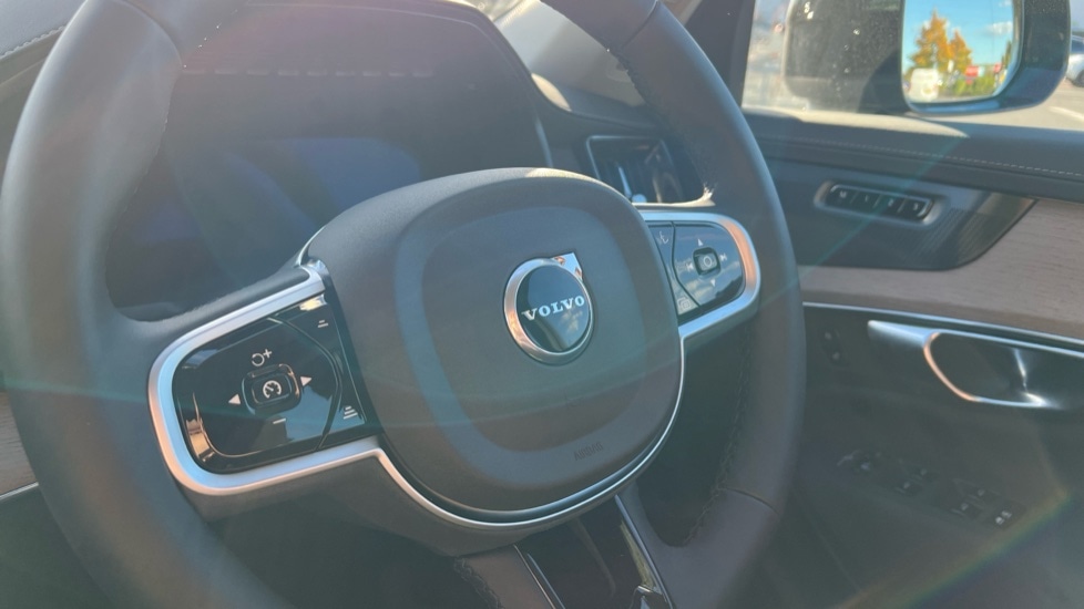 Used Volvo XC90 2025 for sale - 76773230: Photo 74