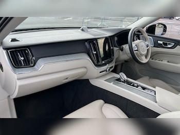 Used Volvo XC60 2024 for sale - 75595736: Photo