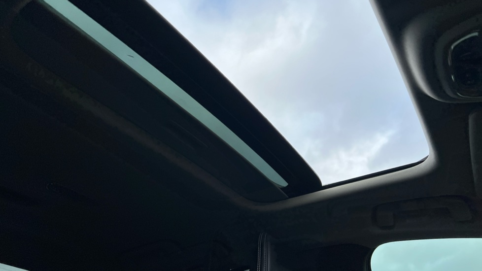 Used Volvo S90 2018 for sale - 76533732: Photo 53