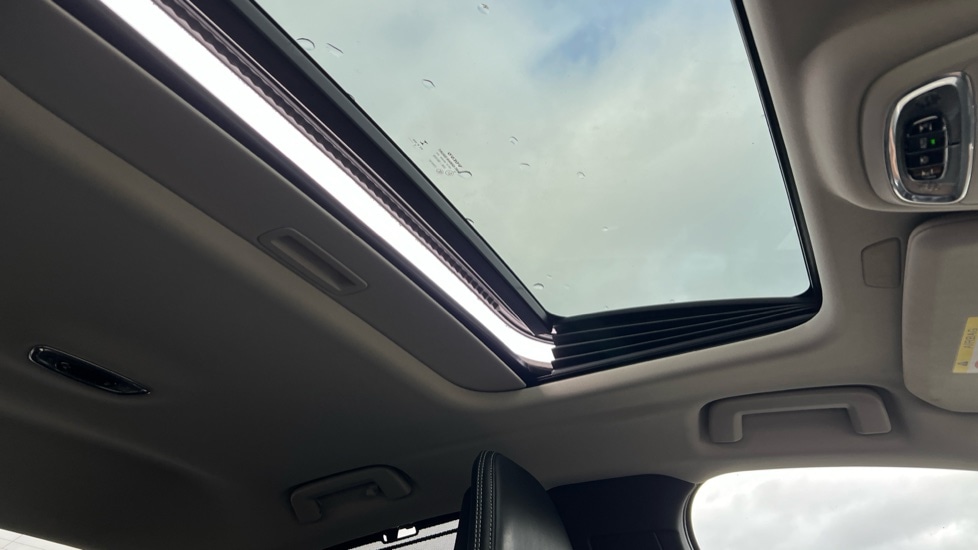 Used Volvo S90 2018 for sale - 76533732: Photo 54