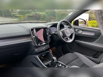 Used Volvo XC40 2025 for sale - 76977850: Photo