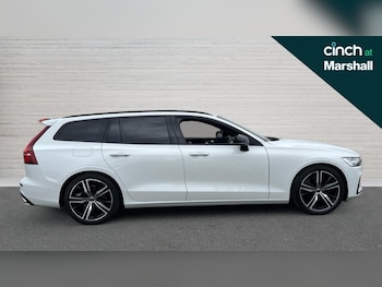 Used Volvo V60 2019 for sale - 76254993: Photo
