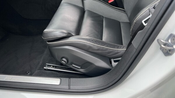 Used Volvo V60 2019 for sale - 76254993: Photo 32