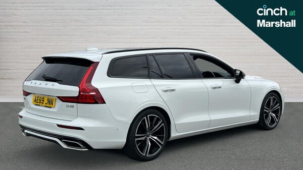 Used Volvo V60 2019 for sale - 76254993: Photo 3