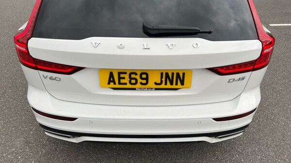 Used Volvo V60 2019 for sale - 76254993: Photo 40